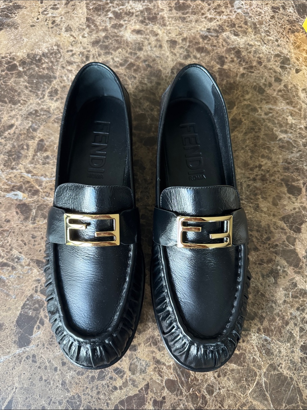Fendi loafers mocassin logo flats gold black leather ruched drivers sz 39.5